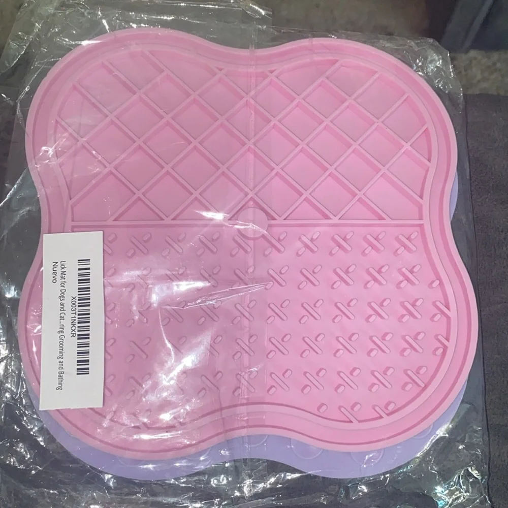 NWT Lick Mat for Dogs and Cats